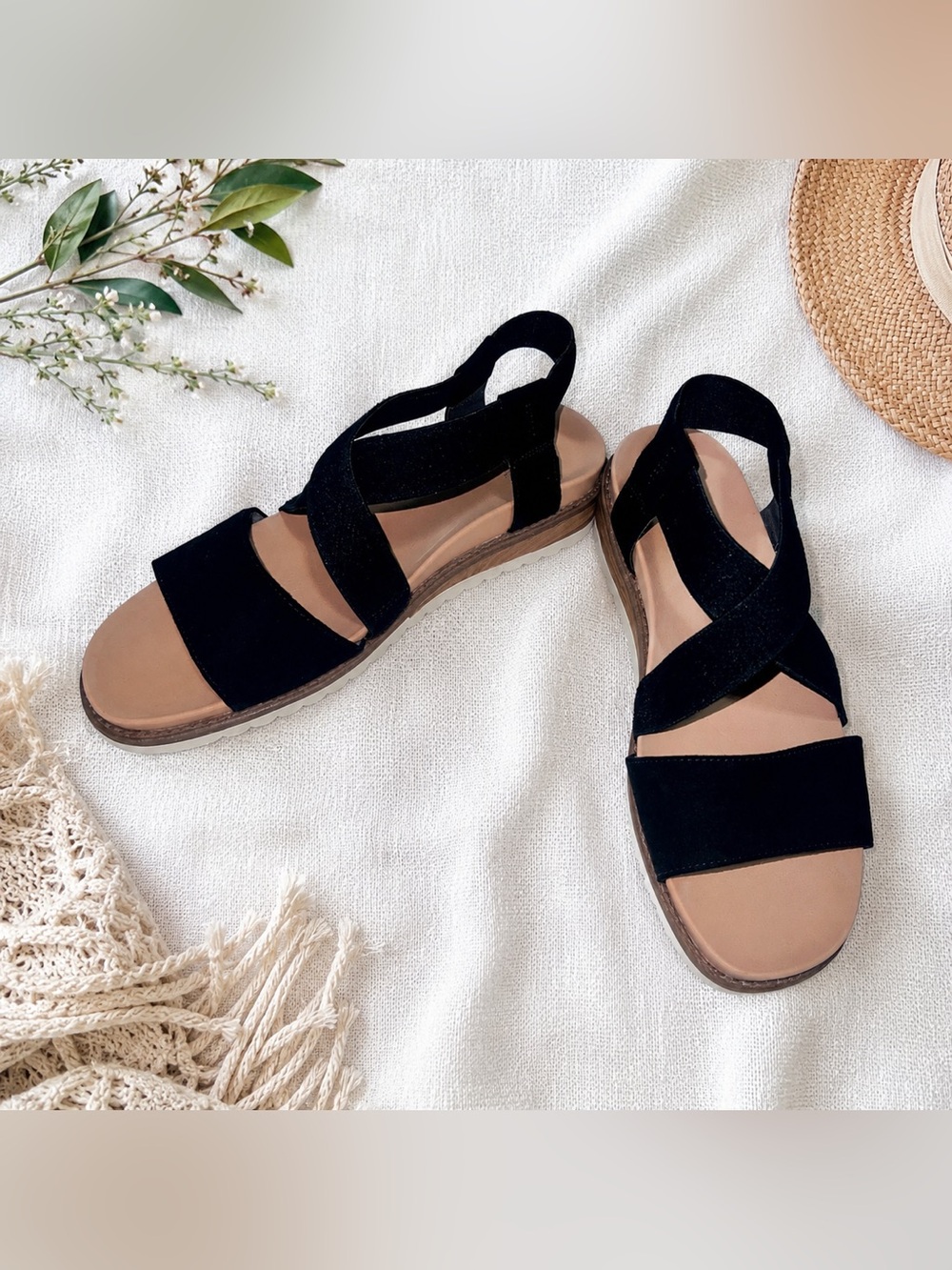 DR. SCHOLL’S Islander Strappy Sandals NWOT Size 8.5 Black Comfort Sandals